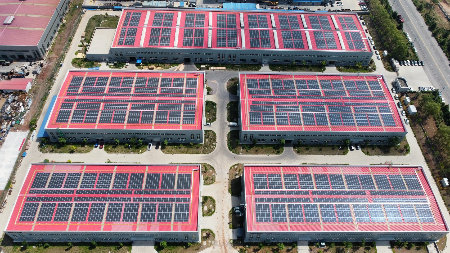 Large ground mounted solar storage application